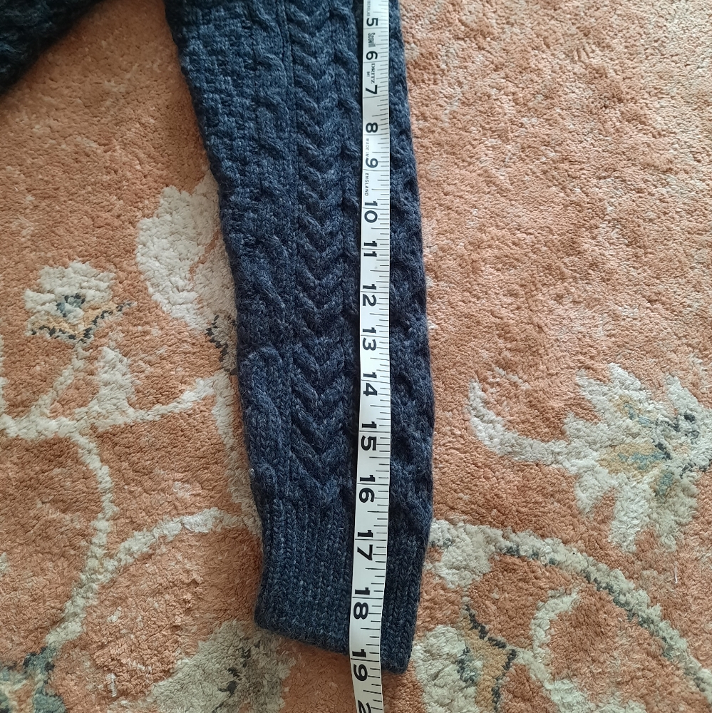 Shannon dark blue wool cardigan. - Picture 8 of 9